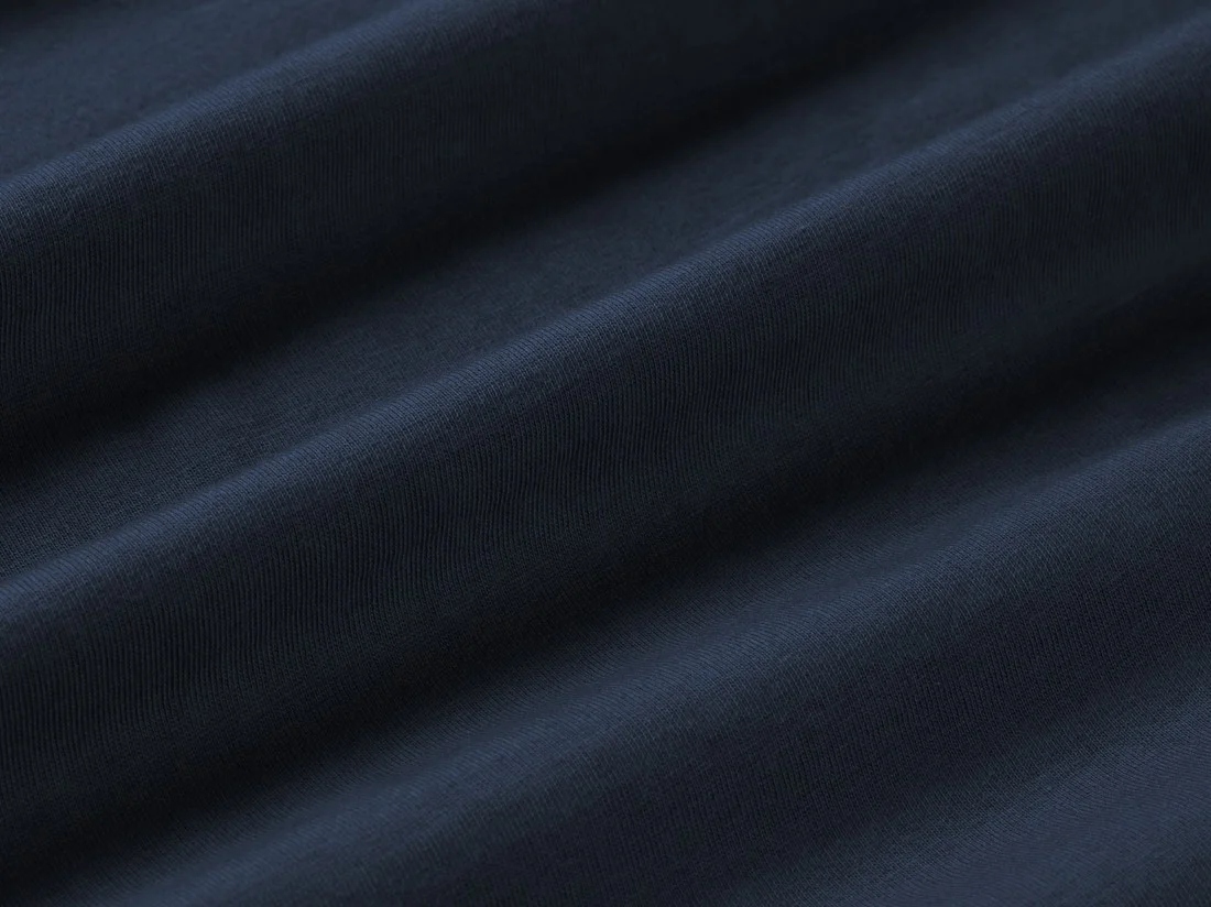 bathrobe-jersey-midnight-blue-detail kopalni plašč