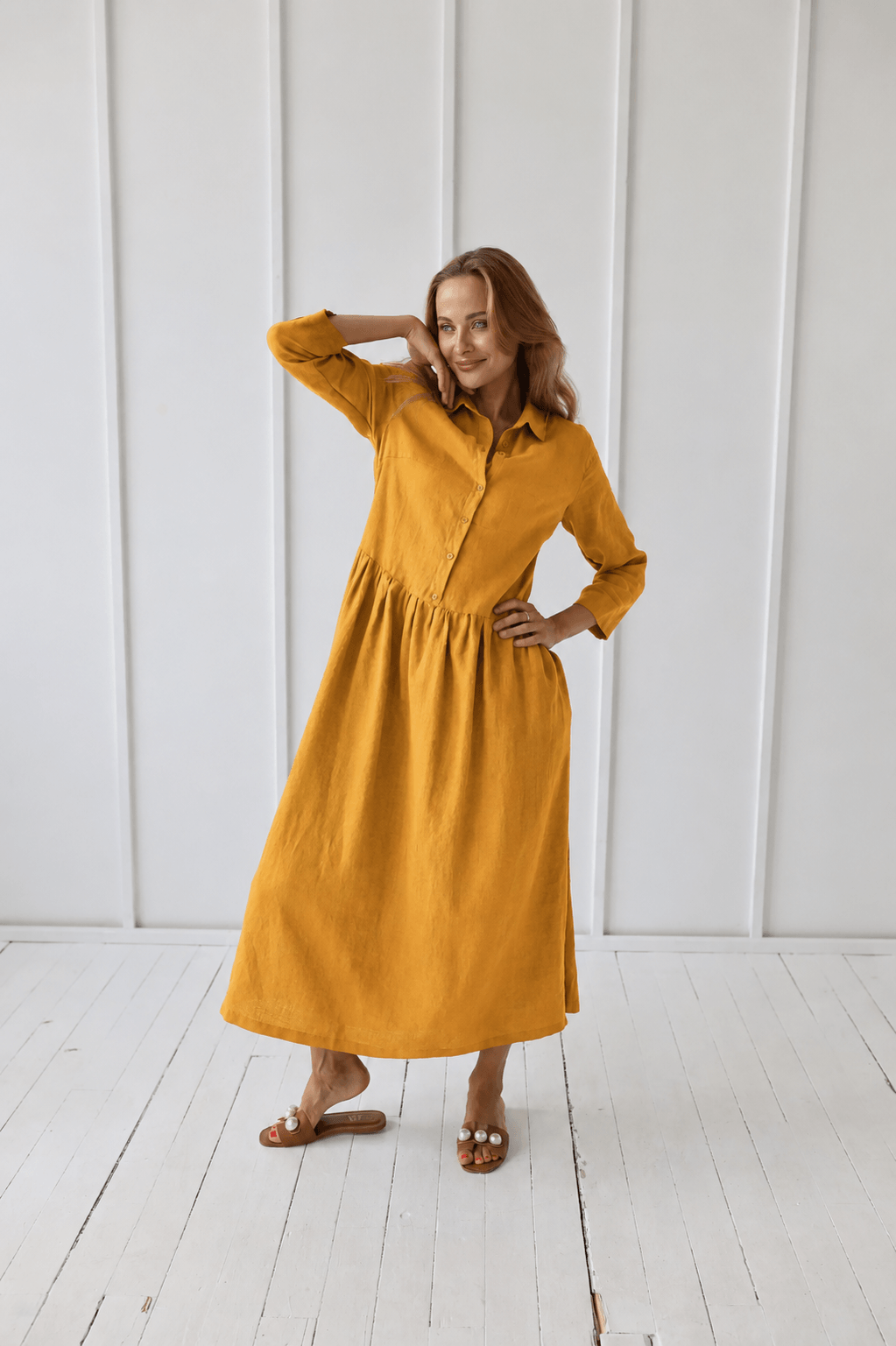 1245 mustard11 lanena obleka