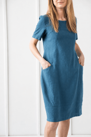 Lanena ženska obleka 1210 MODRA XL Lanena ženska obleka 1210 MODRA XL