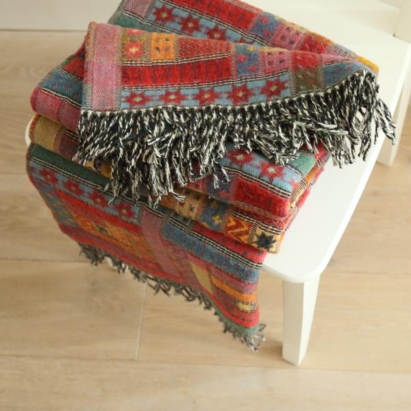 NA ZALOGI Volnena deka 130x180 M.RED GREEN