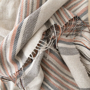 Lanena deka 130x180 črtasta nat/črna