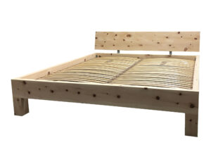 Lesena postelja iz cemprina- švicarski bor