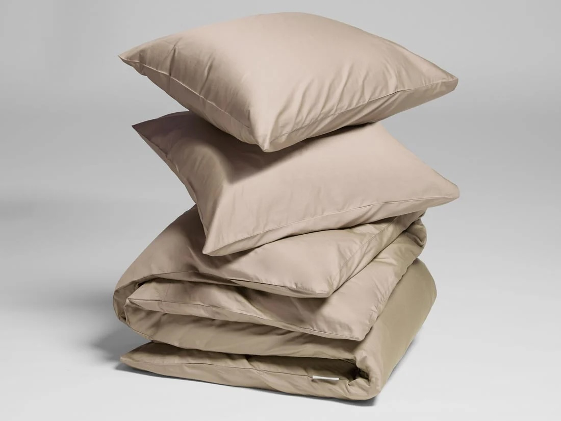 Posteljnina ekološki bombaž saten WARM TAUPE več dimenzij