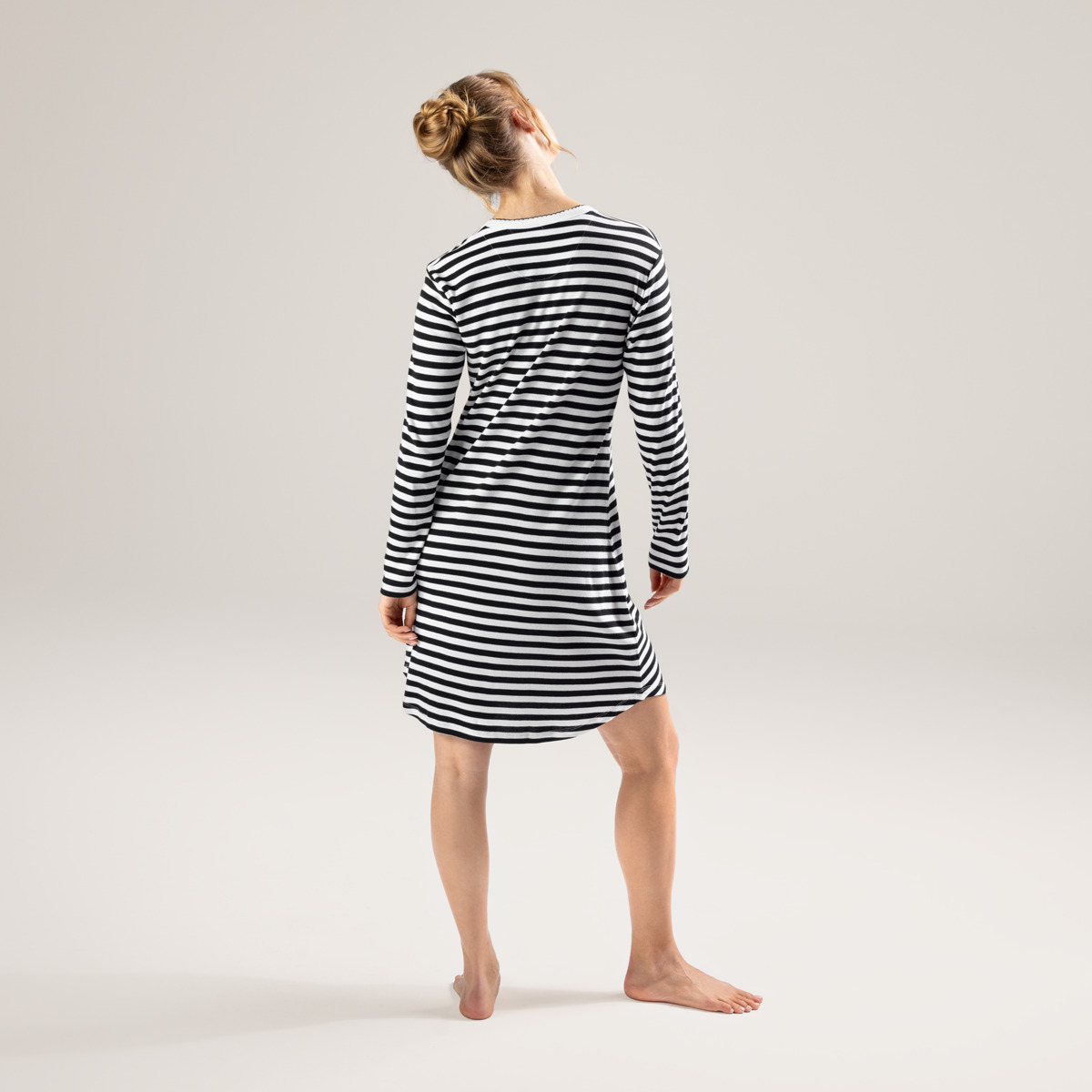 Ženska spalna srajca iz 100% eko bombaža ČRNO BELA