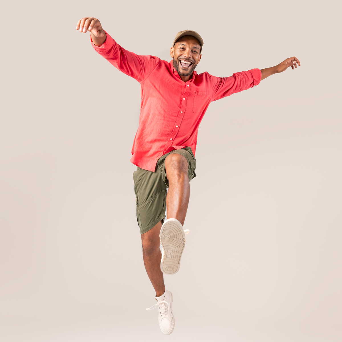 Moška srajca DR iz 55% lana in 45% eko bombaža roza rdeča 46,48,50 Moška srajca DR iz 55% lana in 45% eko bombaža roza rdeča 46,48,50