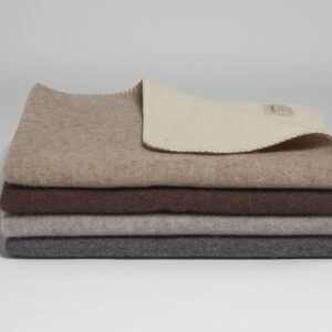 Mehka deka iz 100% merino volne white/light brown 150x220