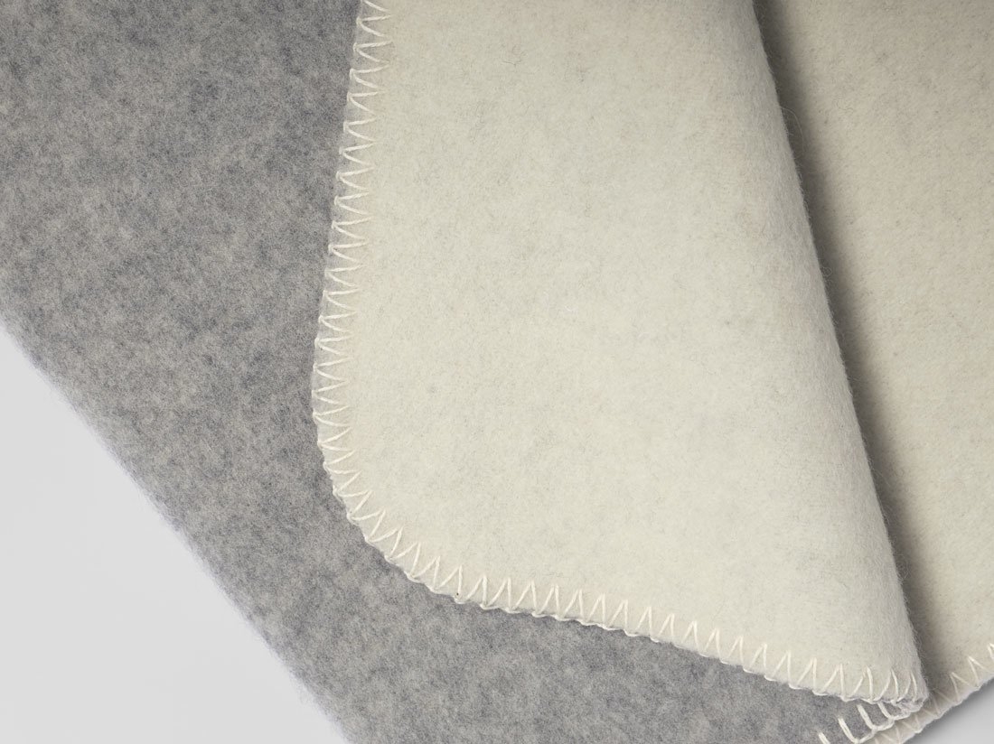 Mehka deka iz 100% merino volne white/lig grey 150x220 Mehka deka iz 100% merino volne white/lig grey 150x220