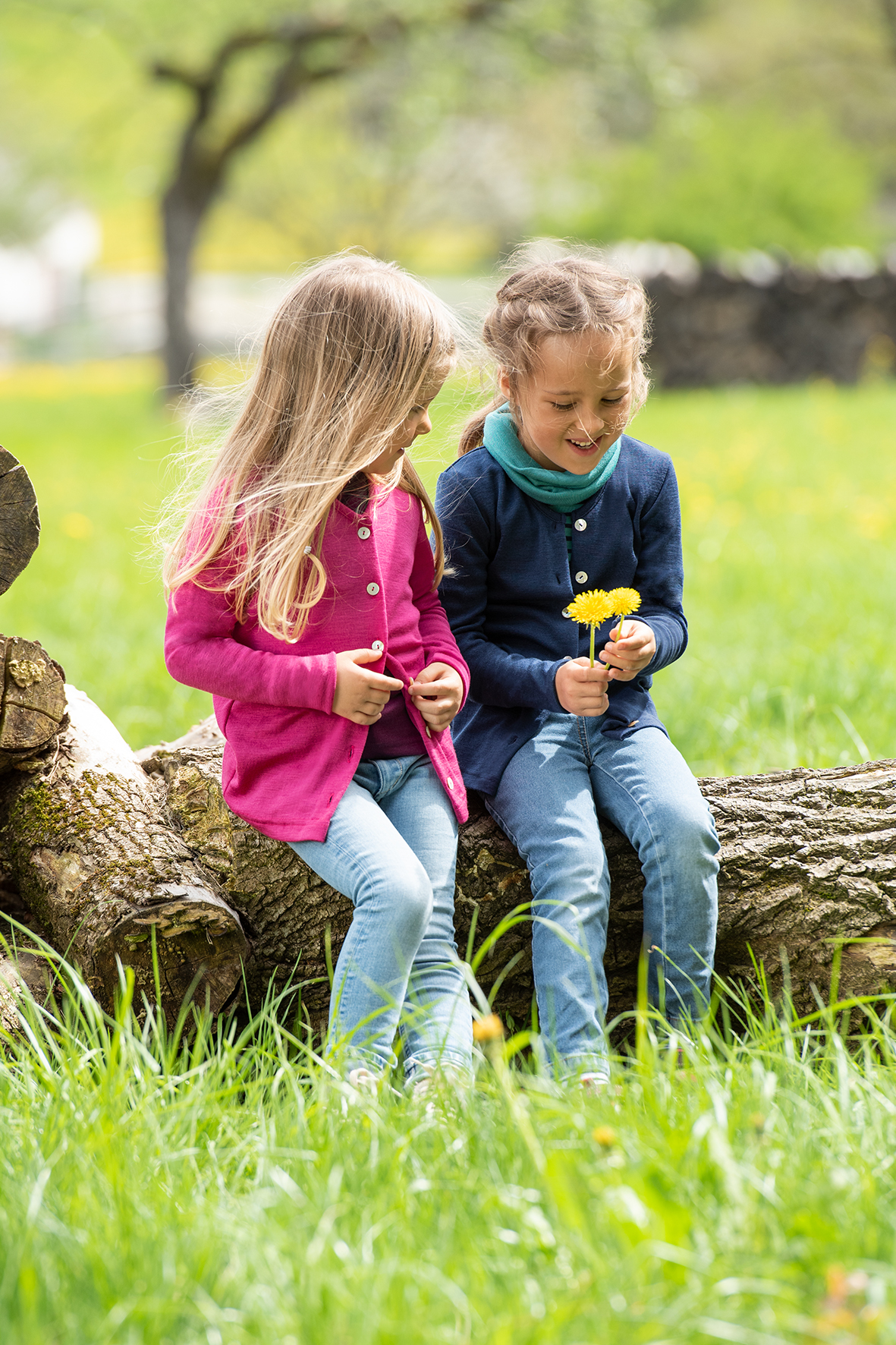 Otroški šal navy - volna, svila unisize
