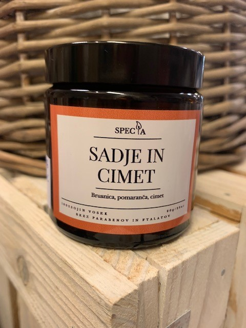 Dišeča sveča "Sadje in cimet" 120 ml.