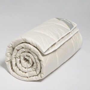 Poletna odeja iz lanu Poletna odeja iz lanu