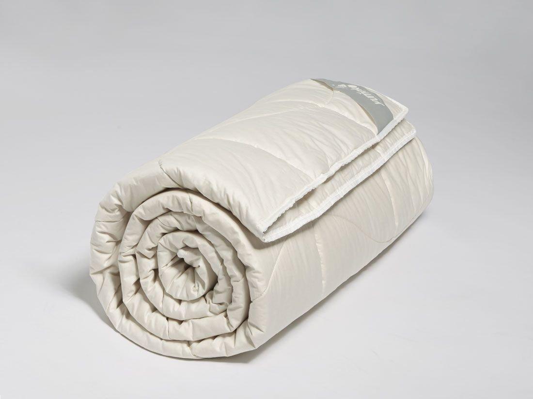 Poletna odeja iz lanu Poletna odeja iz lanu