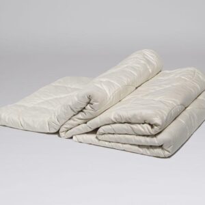 Poletna odeja iz lanu Poletna odeja iz lanu