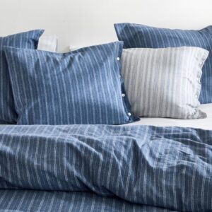 Posteljnina flanela modra črtasta, razl.dim.