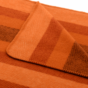 Volnena odeja MONROVIA oranžna črtasta