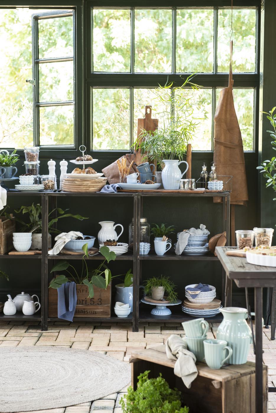 Skleda velika svetlo modra