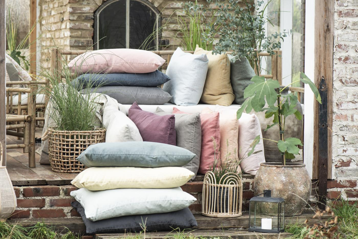 Prevleka iz 100% lanu 50x70 aubergine Prevleka iz 100% lanu 50x70 aubergine