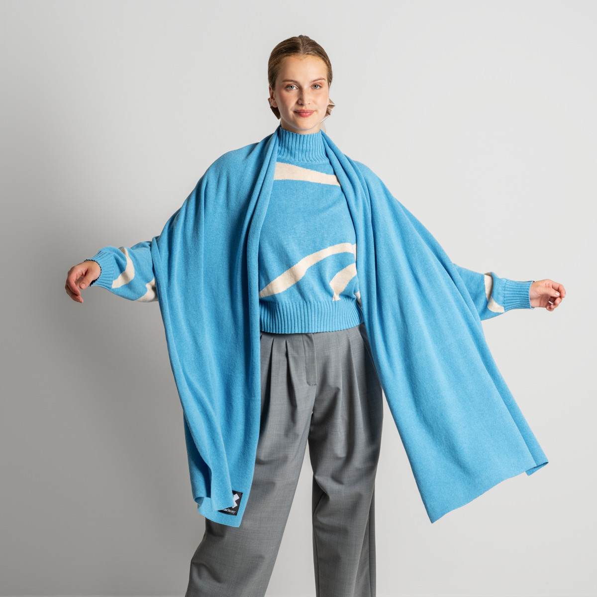 Šal iz volne in ekološkega bombaža, MODER Šal iz volne in ekološkega bombaža, MODER